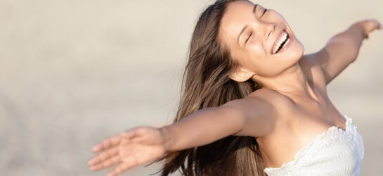 קיץ ללא כתמי זיעה: מה עוזר נגד הזעה מוגברת? Botox gege Schwitzen starkes schwitzen was hilft gegen schwitzen wien frau1 קיץ ללא כתמי זיעה: מה עוזר נגד הזעה מוגברת?